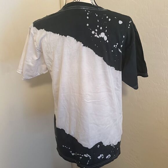 Pink Floyd Heavily Distressed Ripped Holes Graphic Shirt - Picture 3 of 9